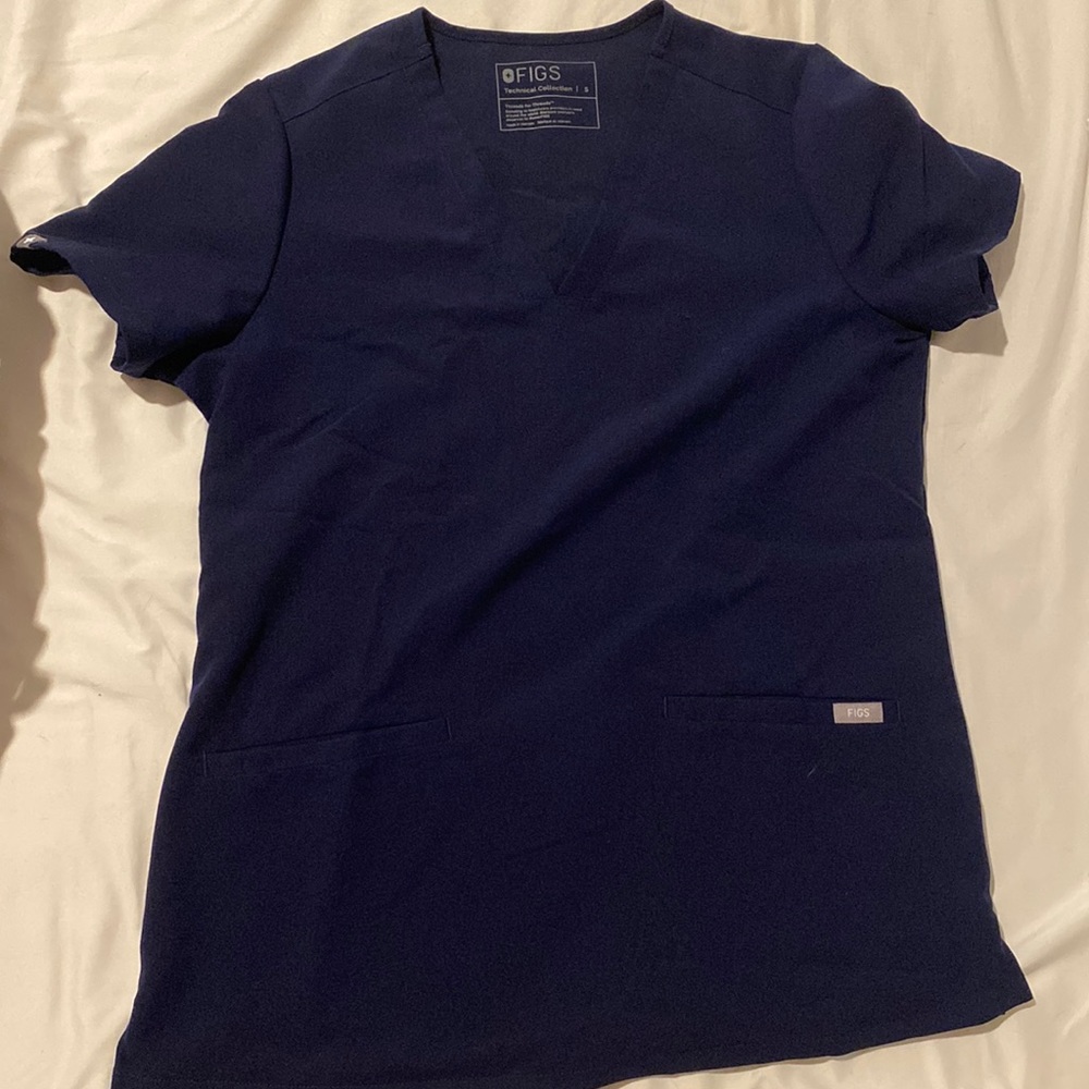 COPY - Figs scrubs. Casma top size small and yola skinny pants size small tall